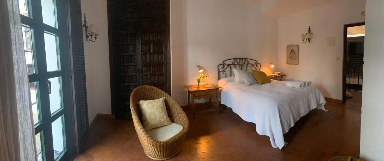 Un Autentico Oasis Rodeado De Historia Ronda Buitenkant foto